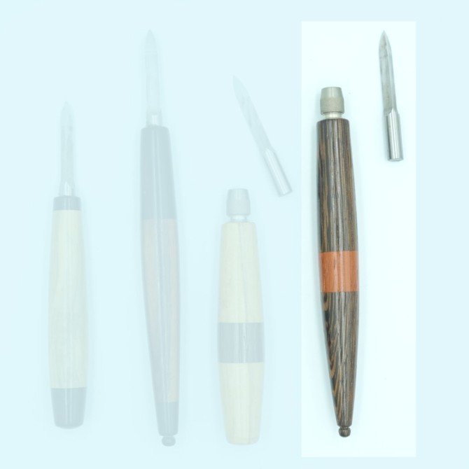 Grattoir large interchangeable, lame courbe progressive