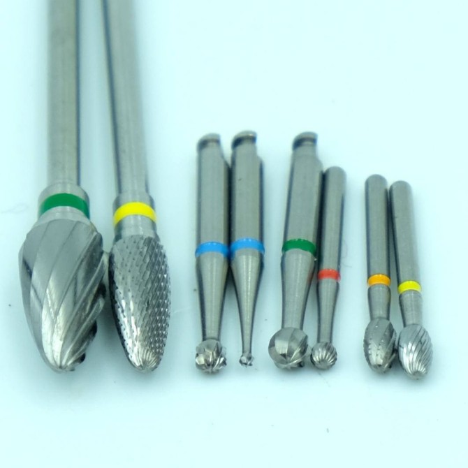 Roulettes burrs for making hatching - with or without handle